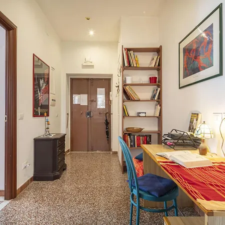 Carola's Terrace / La Terrazza Di Carola